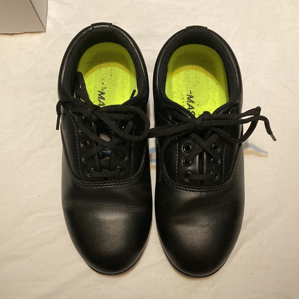 COPY - Used Drillmasters black shoes women’s size 6.5 or men’s size 4.5.